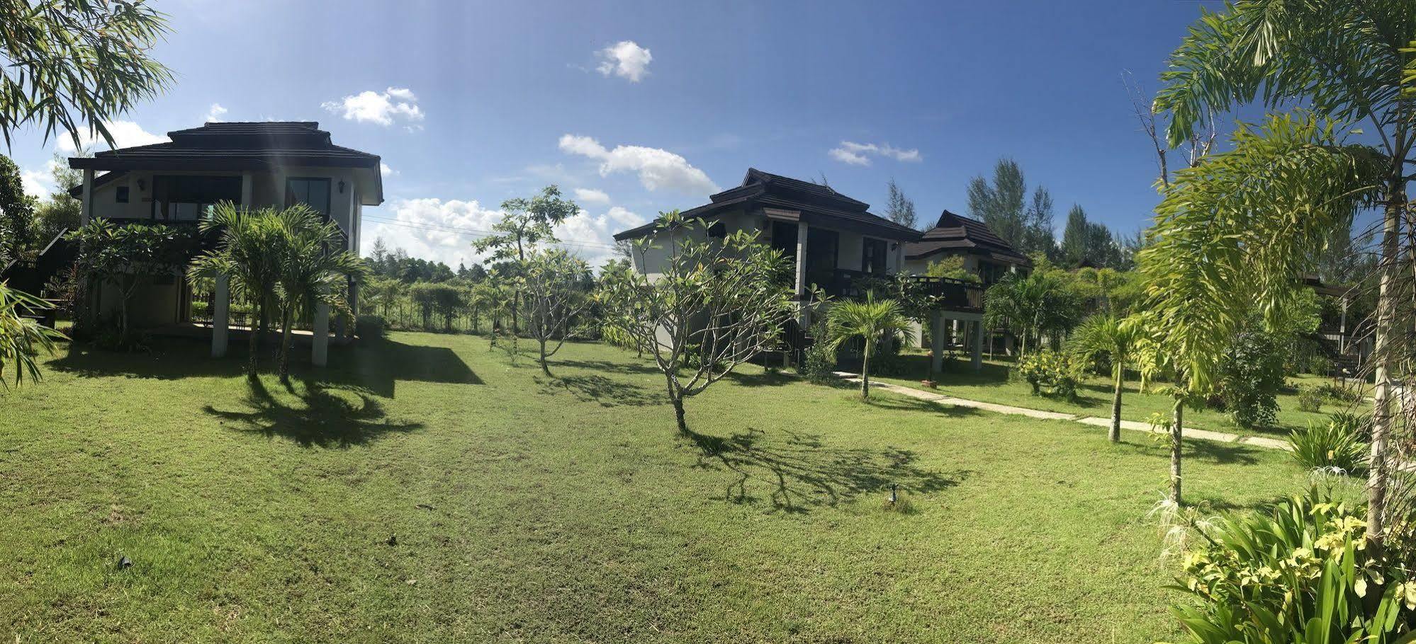 The Hip Resort @ Khao Lak Банг-Сак Экстерьер фото