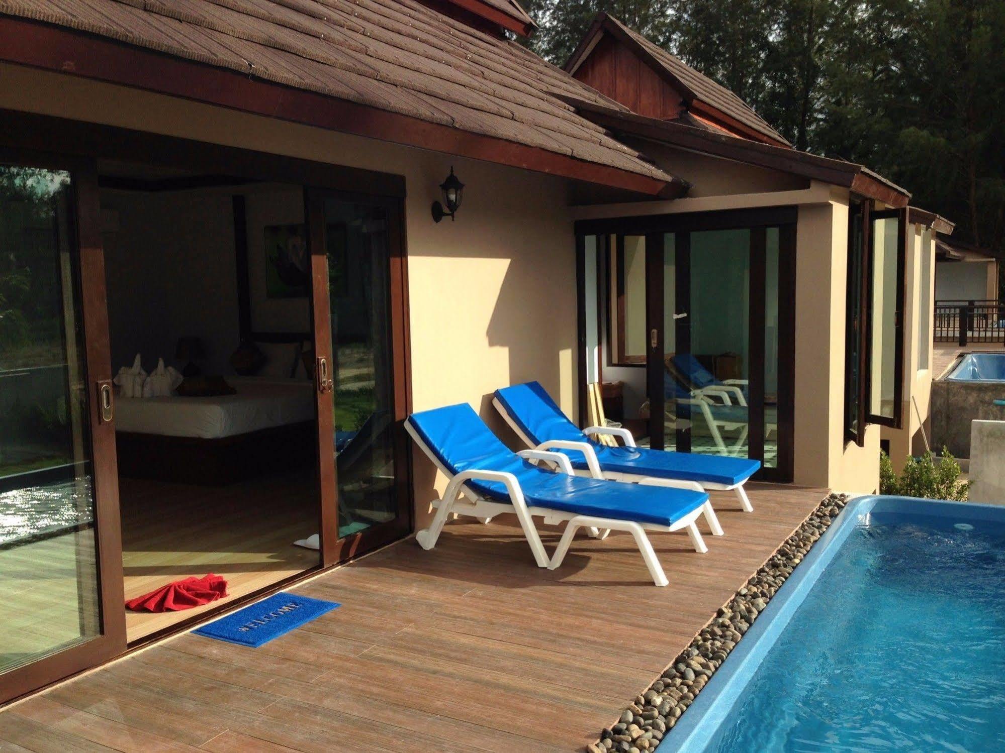 The Hip Resort @ Khao Lak Банг-Сак Экстерьер фото