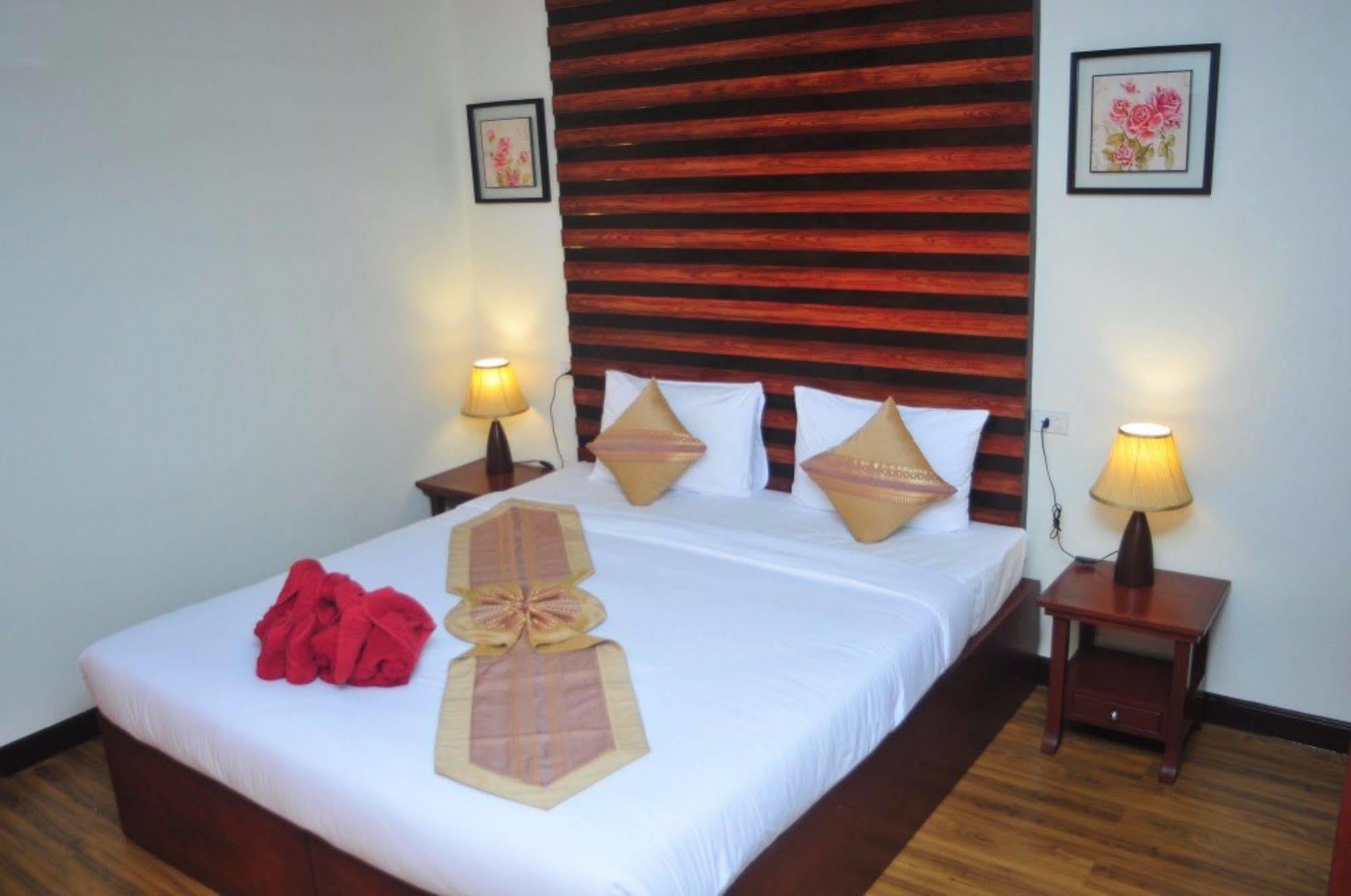 The Hip Resort @ Khao Lak Банг-Сак Экстерьер фото